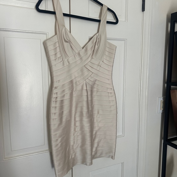 BCBG Cream band mini dress - Picture 2 of 6